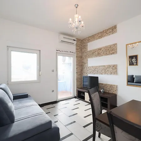 Apartment Eni Bibinje